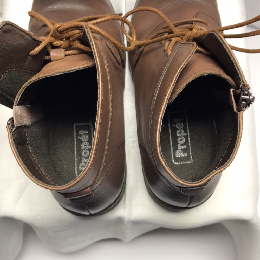 Propet Women’s Brown leather Ankle Boots side zipper shoelaces like new EUC 6W - Picture 7 of 7